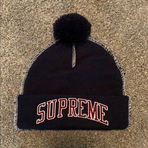 Supreme Contrast Stitch Beanie